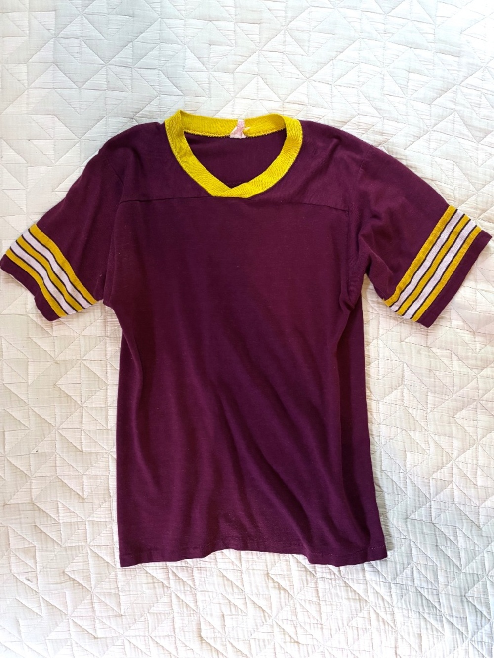Vintage wolf brand sports jersey tee